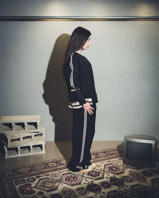 Tuta nera con bande lumina (Pantalone)